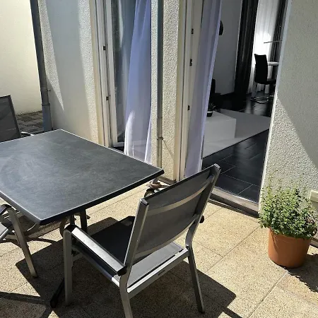 Fully Equipped Apartment, Newly Renovated *